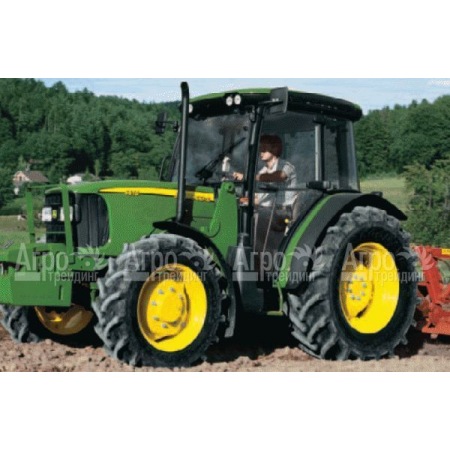 Многофункциональный минитрактор John Deere 5615 в Калининграде